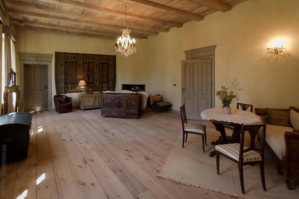 Dwor Dawidy Bed & Breakfast Mlynary Exterior photo